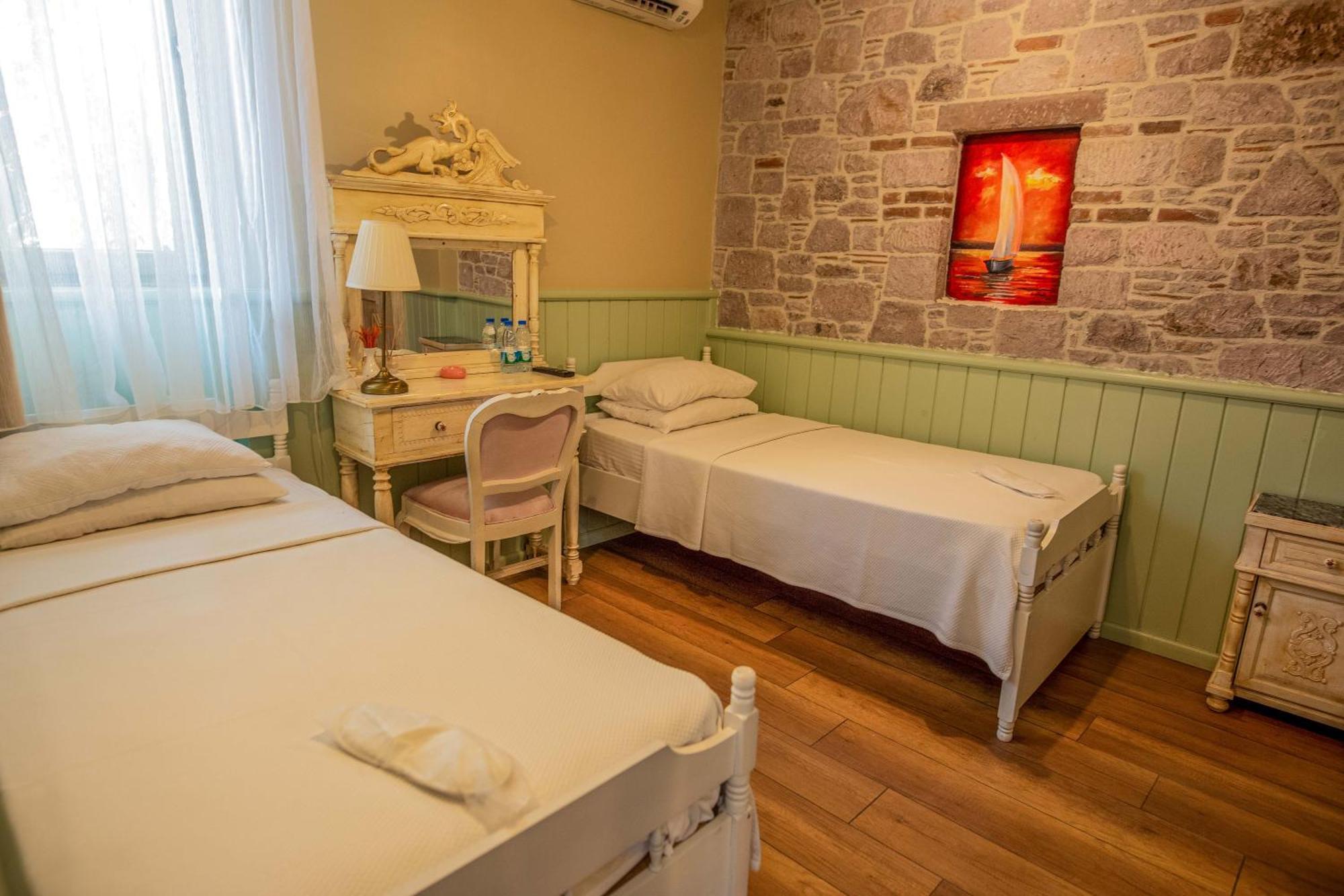 Cunda Mor Limon Otel Ayvalik Luaran gambar
