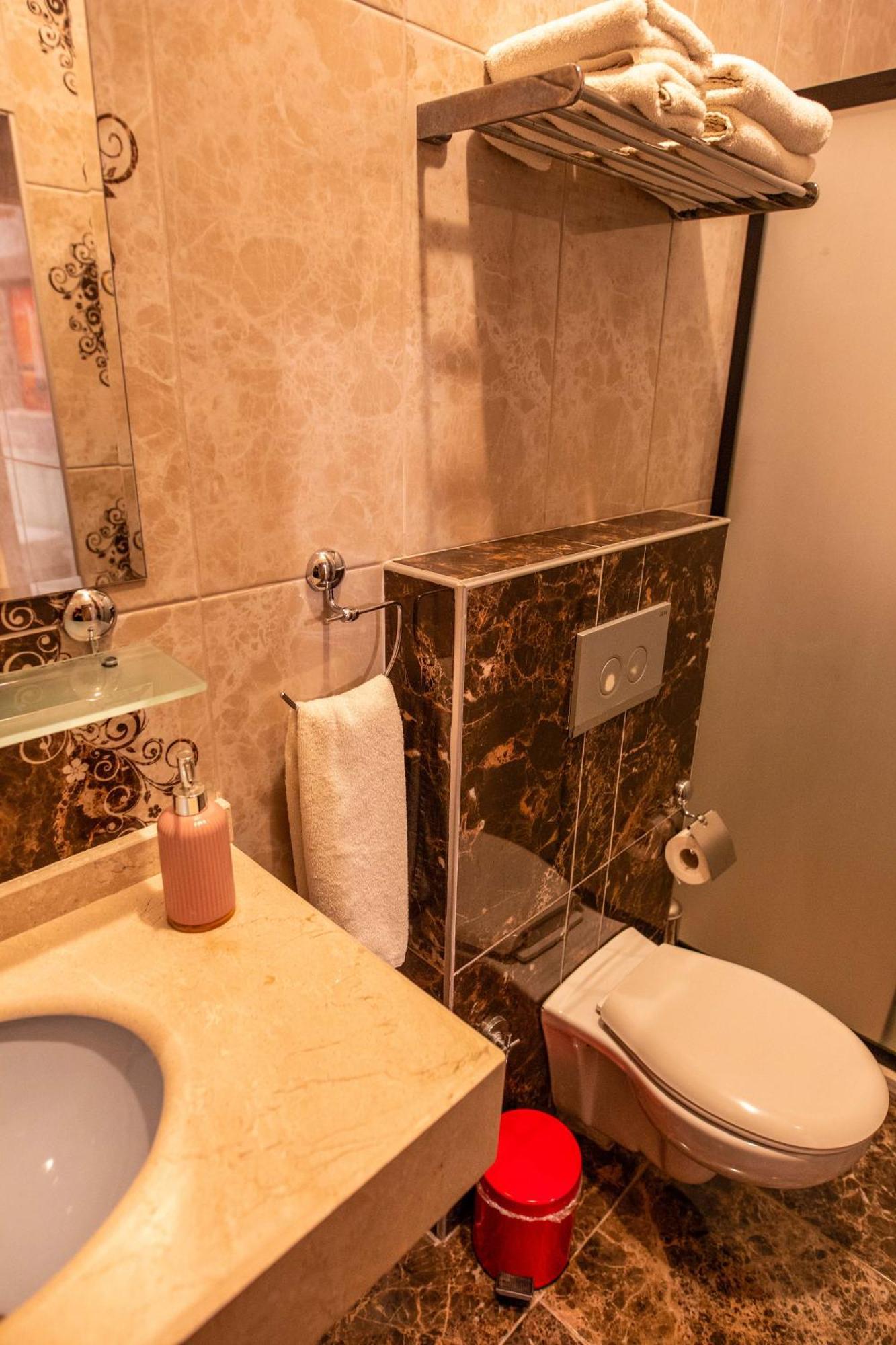 Cunda Mor Limon Otel Ayvalik Luaran gambar