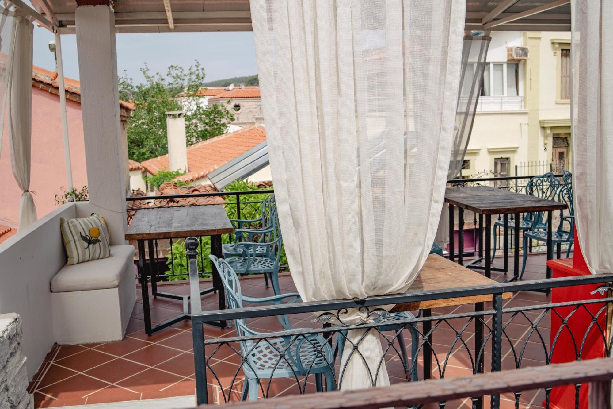 Cunda Mor Limon Otel Ayvalik Luaran gambar