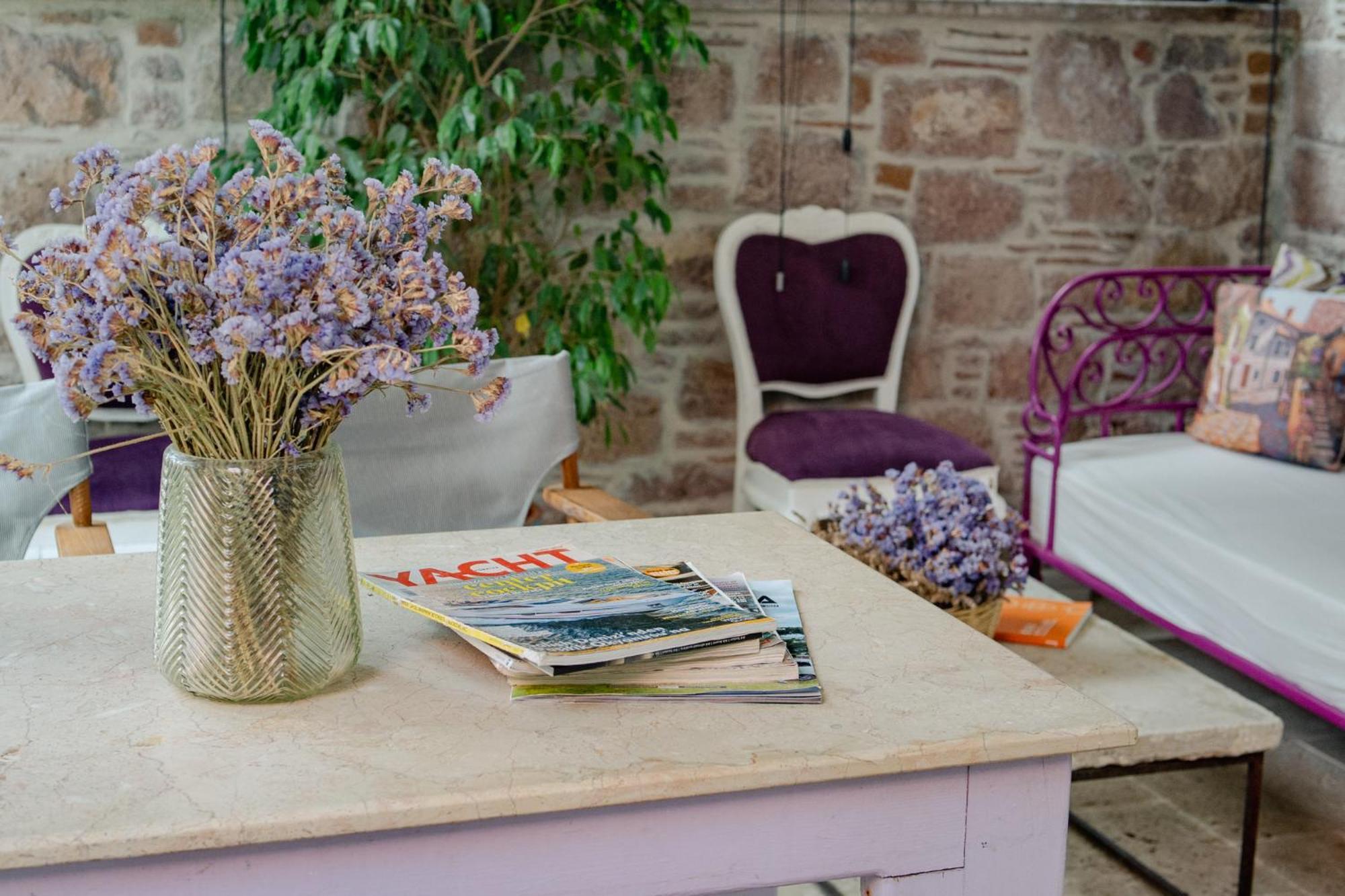 Cunda Mor Limon Otel Ayvalik Luaran gambar